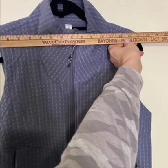 Lululemon Athletica Water Repellent Fleece Hiking Vest Peri Purple Size 8 - Picture 13 of 15